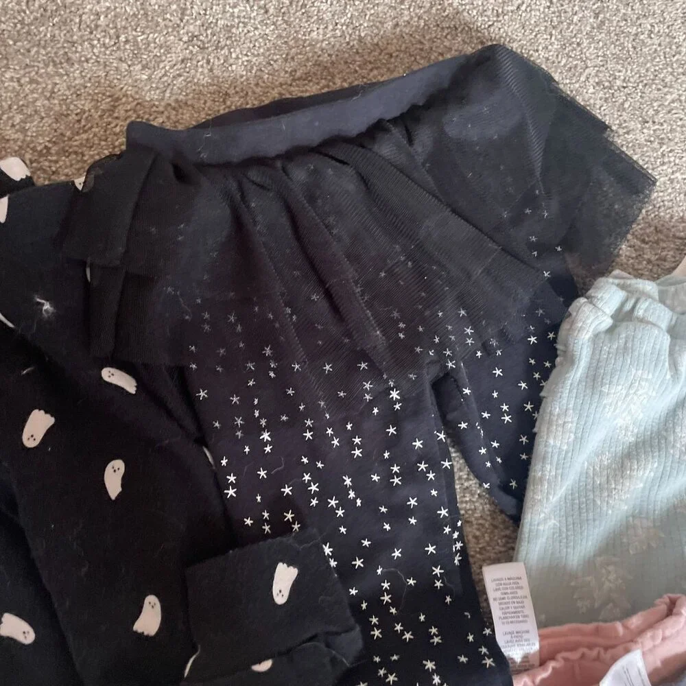 12M Girls kids Clothing Bundle - Leggings, Onesies, Skirt lot of baby clothes